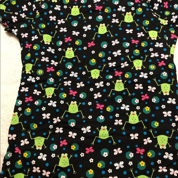 scrub top - Picture 3 of 3